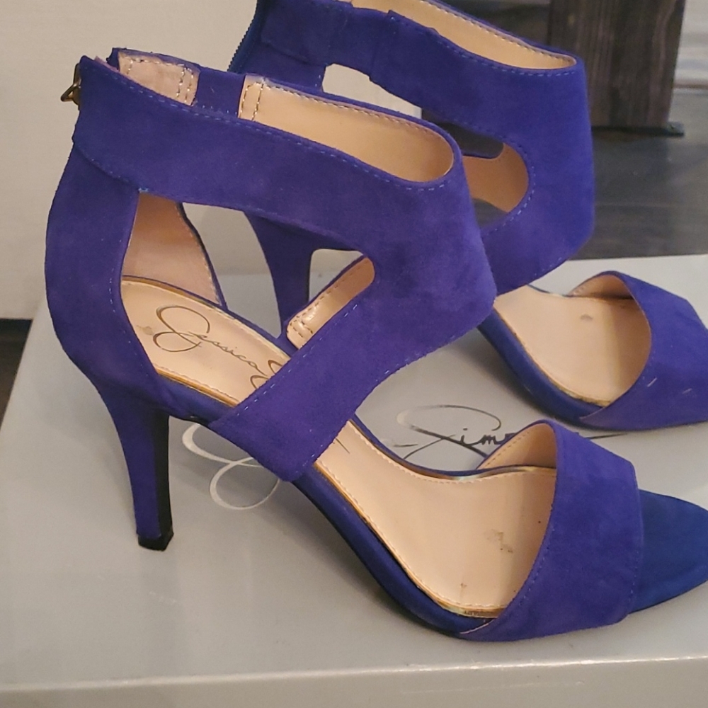 Jessica Simpson violet heels